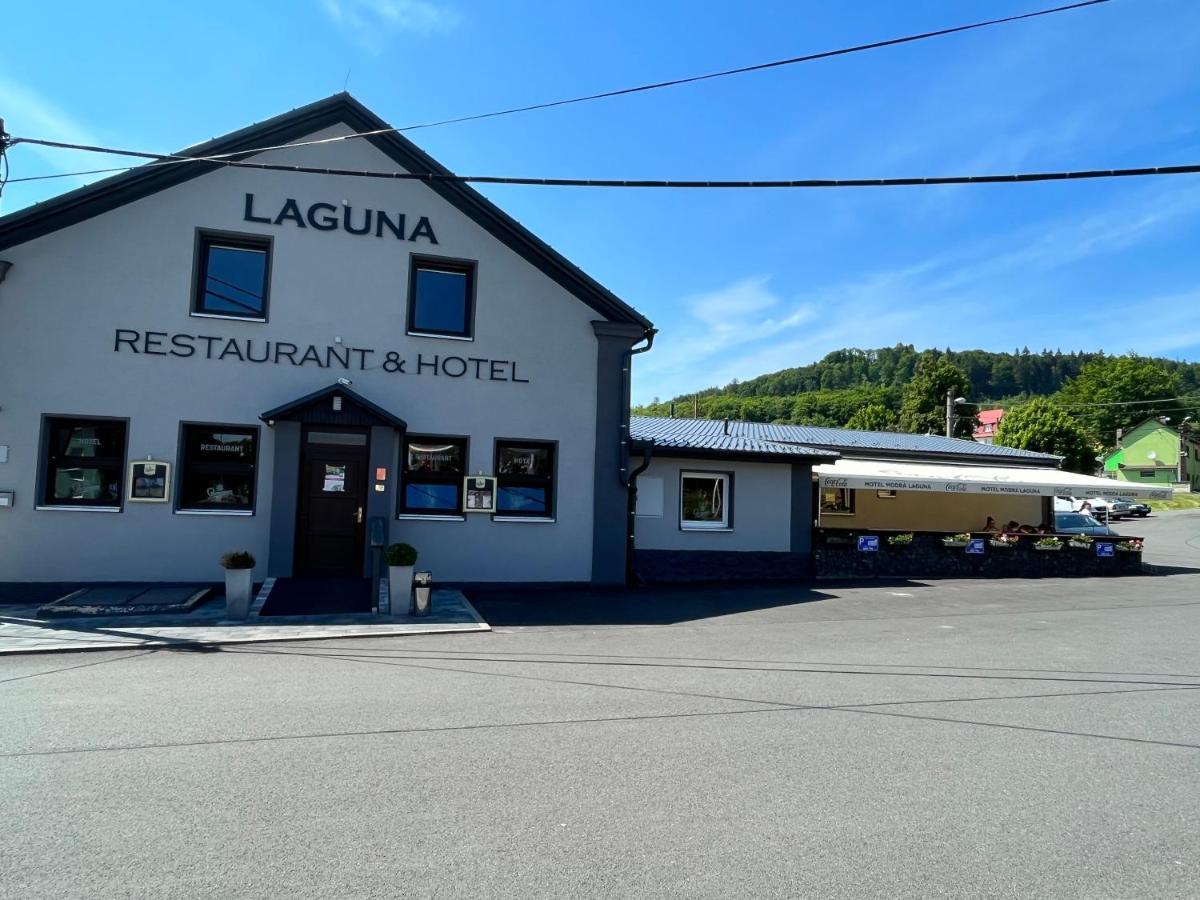 Laguna Hotel & Restaurant Primda Esterno foto
